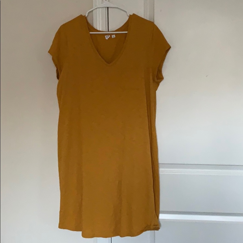 Yellow, short sleeve dress